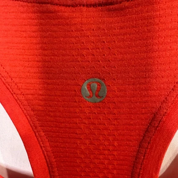 Lululemon Swiftly Tech 2.0 Racerback Size 10 - Picture 3 of 4